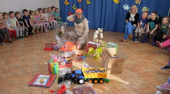 Grafika #19: Otwieranie prezentów 