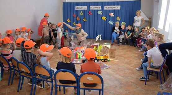 Grafika #21: Otwieranie prezentów 