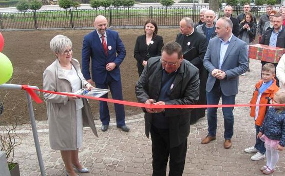 Grafika #2: Uroczyste otwarcie przedszkola 07.04.2017 r