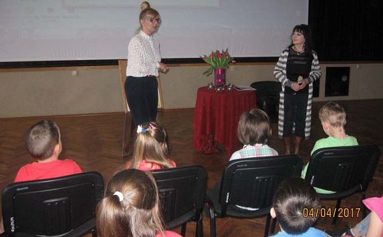 Grafika #0: Spotkanie z pisarką - Elżbietą Bednarczyk