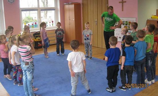 Grafika #0: Pierwsze profesjonalne zajęcia taneczne w naszym przedszkolu