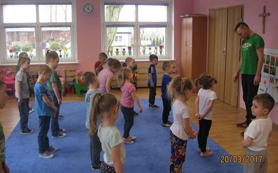 Grafika #1: Pierwsze profesjonalne zajęcia taneczne w naszym przedszkolu