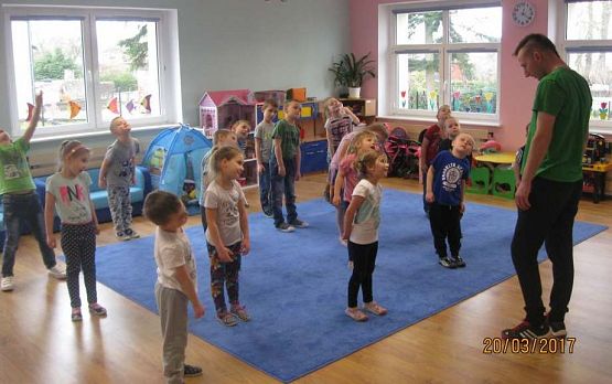 Grafika #3: Pierwsze profesjonalne zajęcia taneczne w naszym przedszkolu