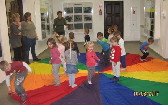 Grafika #18: Ptaki jak ludzie, ludzie jak ptaki-zajęcia edukacyjne