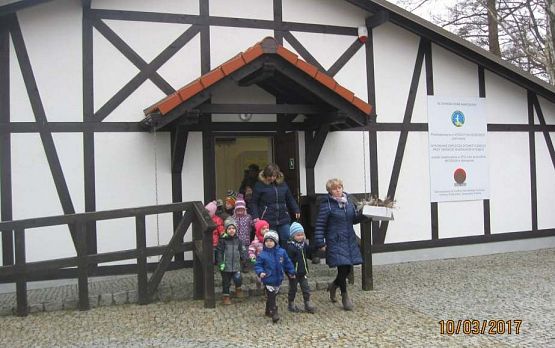 Grafika #22: Ptaki jak ludzie, ludzie jak ptaki-zajęcia edukacyjne