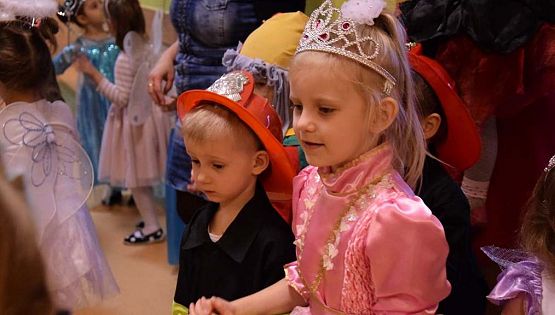 Grafika #111: Bal karnawałowy w przedszkolu