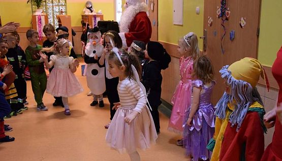 Grafika #30: Bal karnawałowy w przedszkolu