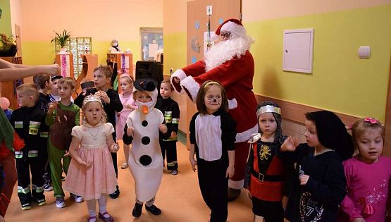 Grafika #33: Bal karnawałowy w przedszkolu