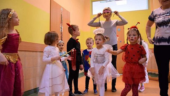 Grafika #36: Bal karnawałowy w przedszkolu