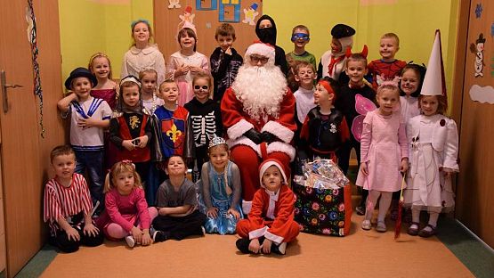 Grafika #3: Bal karnawałowy w przedszkolu