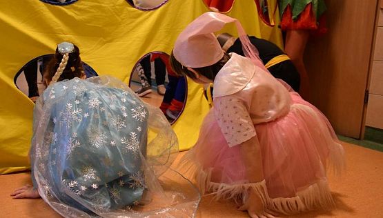 Grafika #47: Bal karnawałowy w przedszkolu