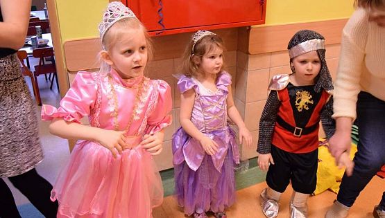 Grafika #7: Bal karnawałowy w przedszkolu