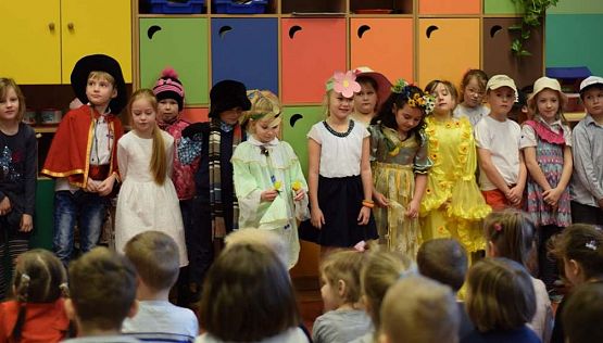 Grafika #5: Proszę Państwa o to rok-występ drugoklasistów