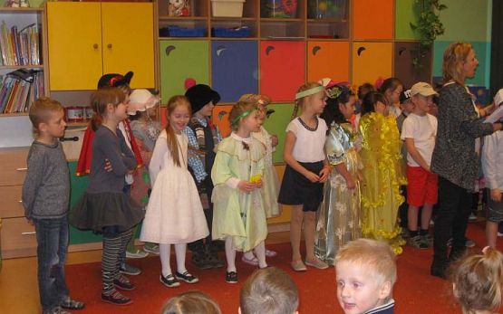 Grafika #8: Proszę Państwa o to rok-występ drugoklasistów