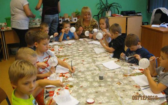 Grafika #9: Kreatywne warsztaty świąteczne