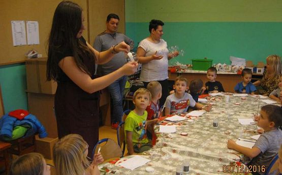 Grafika #1: Kreatywne warsztaty świąteczne