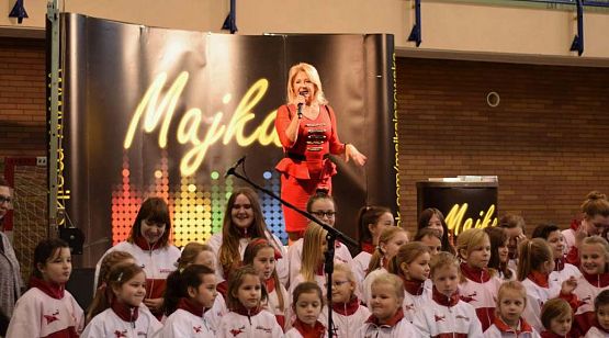 Grafika #1: Koncert Majki Jeżowskiej - 01.12.2016 r.