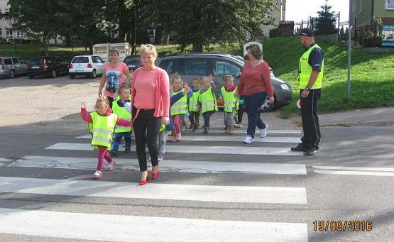 Grafika #9: Spotkanie z policjantem 19.09.2016r.