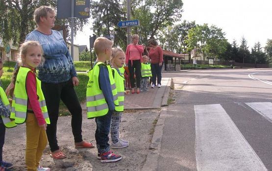 Grafika #4: Spotkanie z policjantem 19.09.2016r.