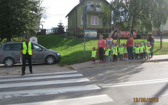 Grafika #5: Spotkanie z policjantem 19.09.2016r.