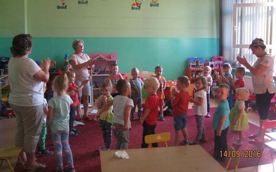 Grafika #4: Miło płynie nam tu czas.20.09.2016