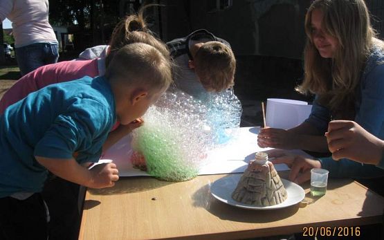 Grafika #9: Zajęcia z Klubem Odkrywców 20.06.2016r.