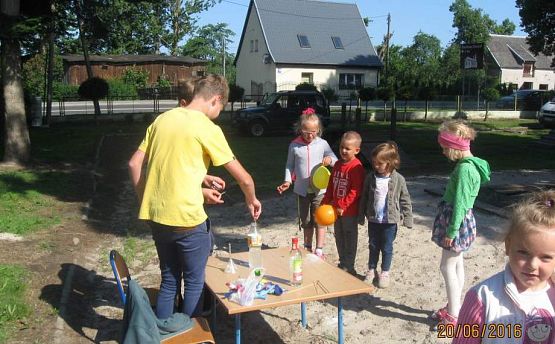 Grafika #16: Zajęcia z Klubem Odkrywców 20.06.2016r.