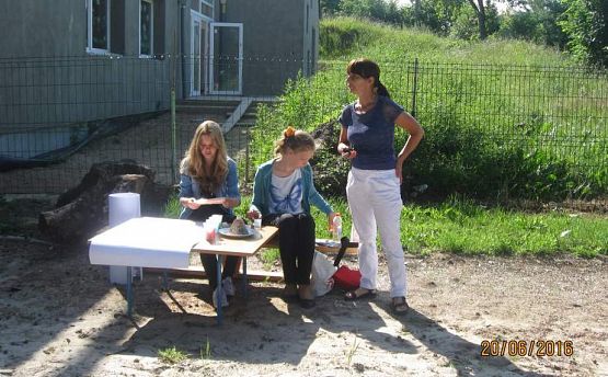 Grafika #1: Zajęcia z Klubem Odkrywców 20.06.2016r.