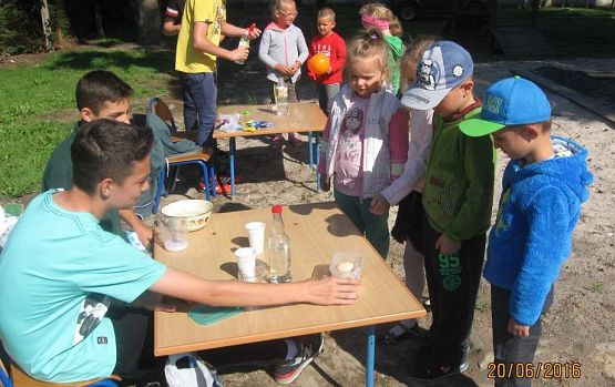 Grafika #3: Zajęcia z Klubem Odkrywców 20.06.2016r.