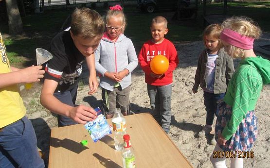 Grafika #5: Zajęcia z Klubem Odkrywców 20.06.2016r.