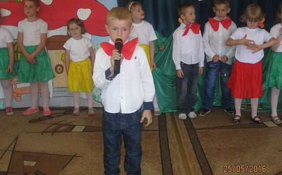 Grafika #10: Dzień Mamy i Taty -gr. Starszaki 25.05.2016r.