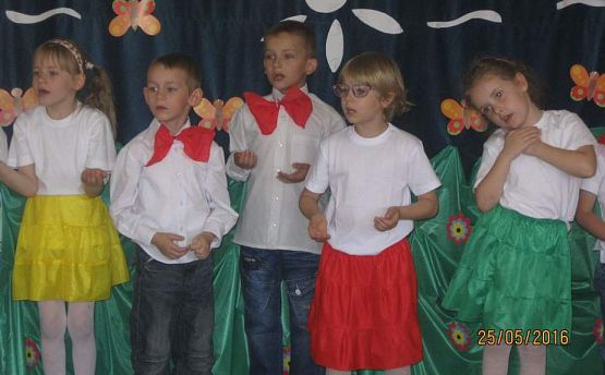 Grafika #13: Dzień Mamy i Taty -gr. Starszaki 25.05.2016r.