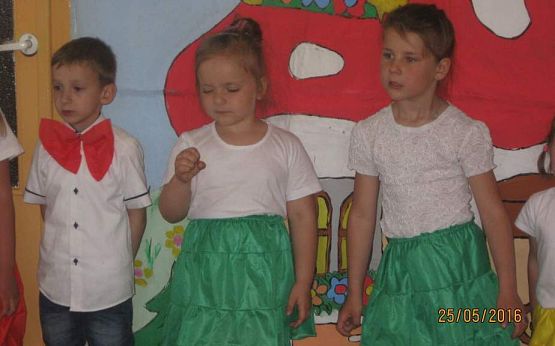 Grafika #16: Dzień Mamy i Taty -gr. Starszaki 25.05.2016r.