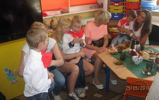 Grafika #22: Dzień Mamy i Taty -gr. Starszaki 25.05.2016r.