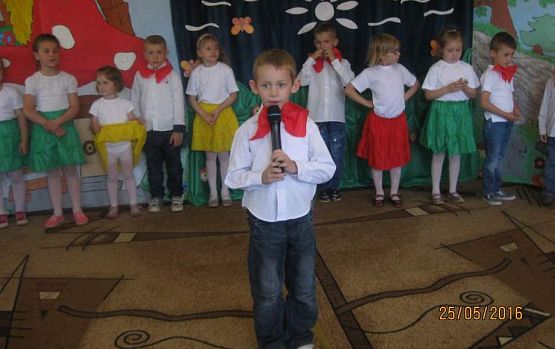 Grafika #7: Dzień Mamy i Taty -gr. Starszaki 25.05.2016r.