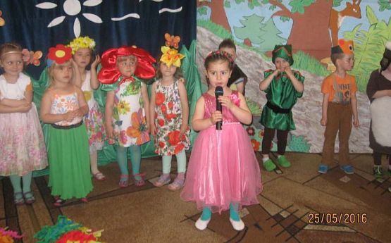 Grafika #2: Dzień Mamy i Taty -gr. Maluszki 25.05.2016r.