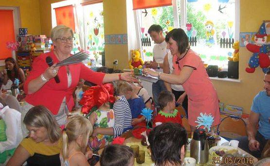 Grafika #31: Dzień Mamy i Taty -gr. Maluszki 25.05.2016r.