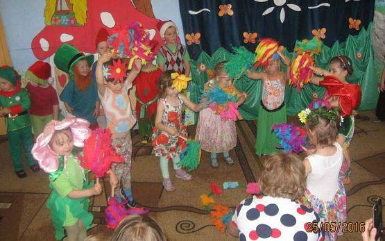 Grafika #3: Dzień Mamy i Taty -gr. Maluszki 25.05.2016r.