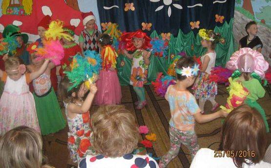 Grafika #4: Dzień Mamy i Taty -gr. Maluszki 25.05.2016r.