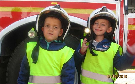 Grafika #11: Ćwiczenia ze strażakami z OSP WICKO 05.05.2016