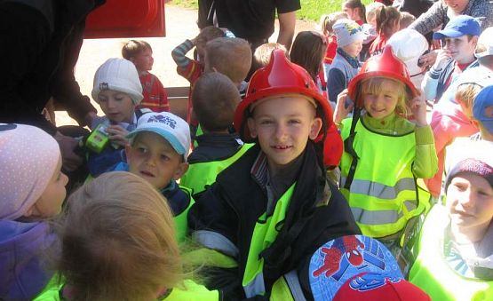 Grafika #12: Ćwiczenia ze strażakami z OSP WICKO 05.05.2016