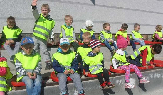 Grafika #1: Ćwiczenia ze strażakami z OSP WICKO 05.05.2016