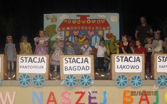 Grafika #11: Przedstawienie Witajcie w naszej bajce 22.04.2016r.