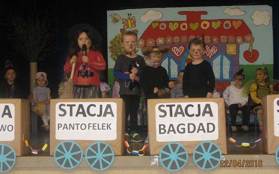 Grafika #13: Przedstawienie Witajcie w naszej bajce 22.04.2016r.