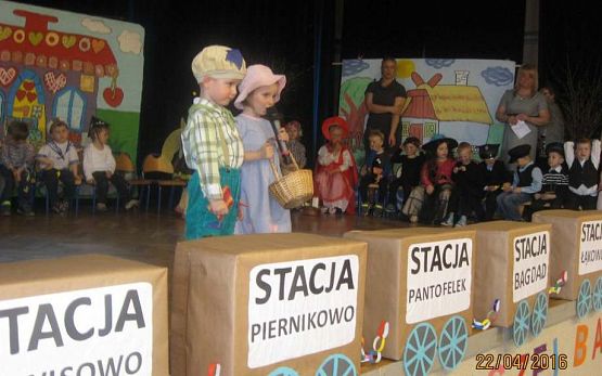 Grafika #26: Przedstawienie Witajcie w naszej bajce 22.04.2016r.