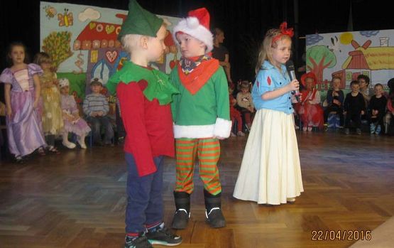 Grafika #34: Przedstawienie Witajcie w naszej bajce 22.04.2016r.