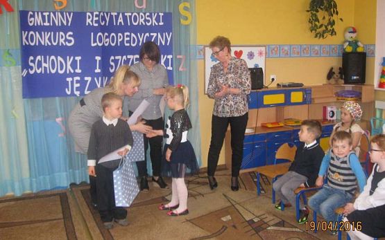 Grafika #20: I Gminny Recytatorski Konkurs Logopedyczny Schodki i szczebelki językowe 19.04.2016r.