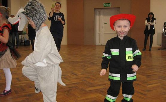 Grafika #12: Ach, co to był za bal04.02.2016r.