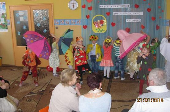 Grafika #11: Dzień Babci i Dziadka gr. starszaków 21.01.2016