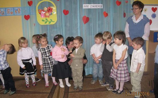Grafika #12: Dzień Babci i Dziadka -grupa maluszków 21.01.2016